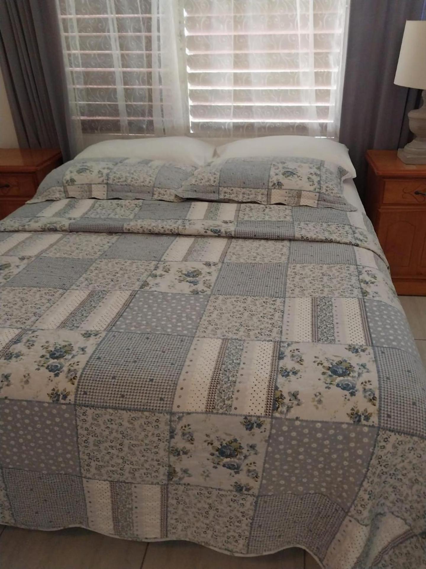 Attractive 2-Bed Apartment Stunning Sea View Dickenson Bay Екстер'єр фото