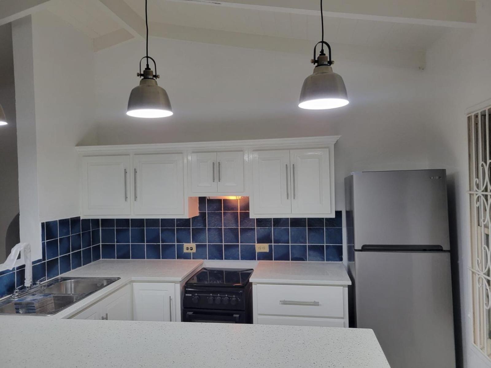 Attractive 2-Bed Apartment Stunning Sea View Dickenson Bay Екстер'єр фото